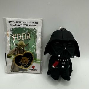 Star Wars Collectibles Lot – Vader Keychain, Yoda Pin, Poster Book (New & Used)